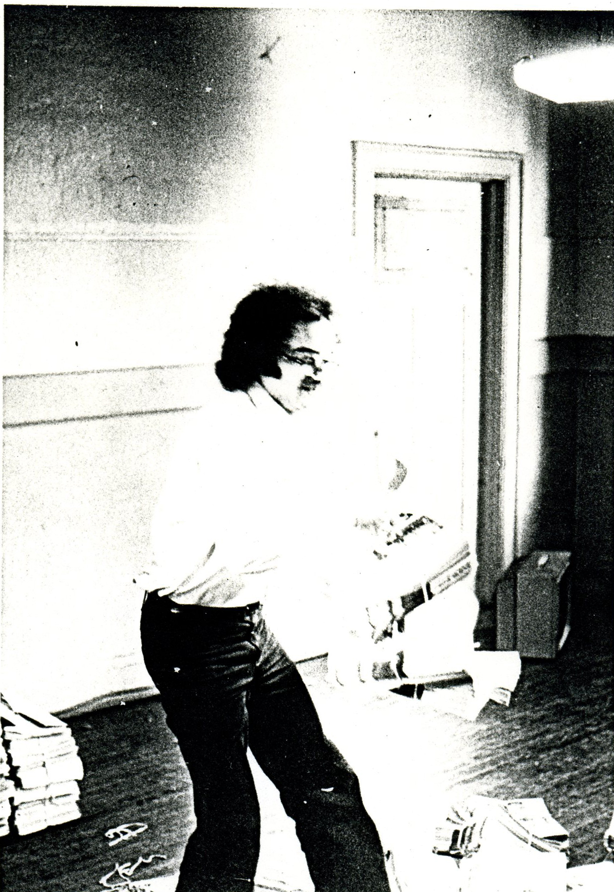 Bundling 7 News newspapers on distribution day